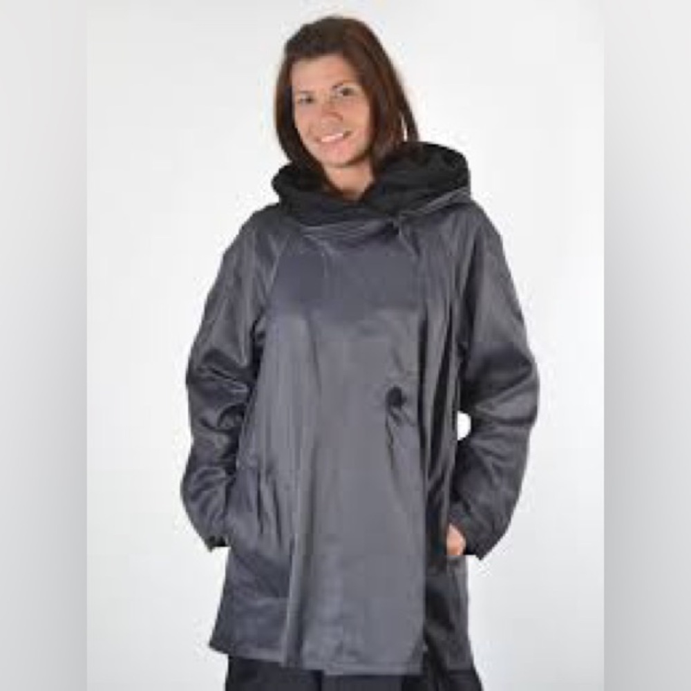 NWoT Mycra Pac Now Donatello Reversible Black & Iridescent Purple Raincoat XS